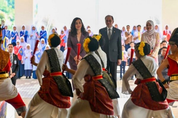 Kryeministri i Malajzisë shtron drekë zyrtare për presidenten Osmani