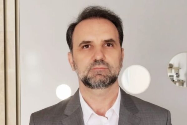Farsa e Shaqir Fetait naivitet që po na kushton