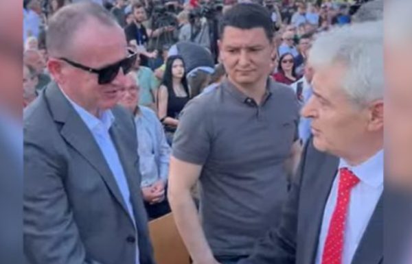 Ali Ahmeti konfirmon për mediat Maqedonase: Jam takuar tri herë me Arben Taravarin