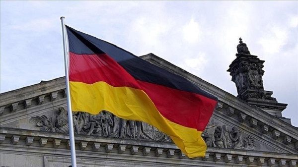 Deputeti gjerman shpërthen: Serbia s’mund të sillet si viktimë në Kosovë, ndërsa shtyp shqiptarët në Preshevë