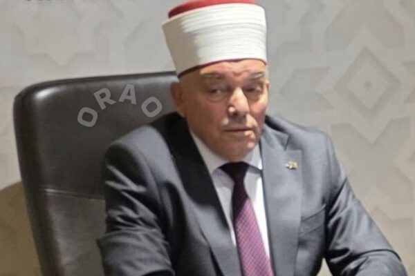 Arroganca, viktimizimi dhe shfrytëzimi i fesë për egon personale